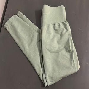 Light green NVGTN size small